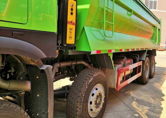 HYVA 191 Voor Opheffende Op zwaar werk berekende Stortplaatsvrachtwagen 10825 × 2496 × 3590 Mm-Dimensie