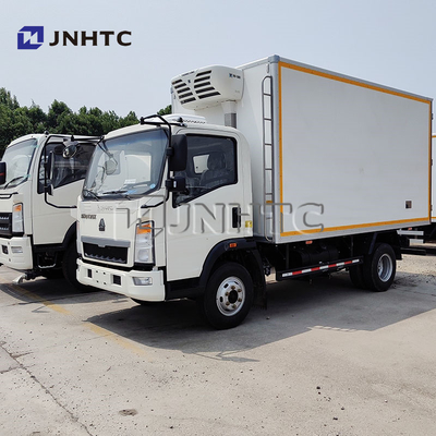 Sinotruk 4x2 koeltruck 5 ton vriezer koeltruck voor het vervoer van levende vis