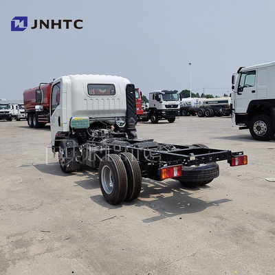 Sinotruck Howo 4x2 5 ton 8 ton lichte vracht / dumptruck Chassis Dieselbrandstof Euro 2 emissie Links stuur