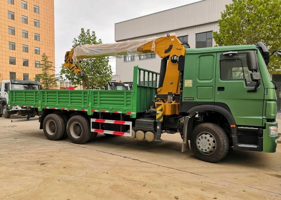 kraan van de de Chassis de Vrachtwagen Opgezette Boom van 12T 6x4 van de Groene Kleur van Sinotruk Howo7