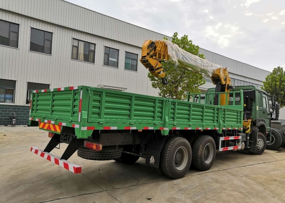 kraan van de de Chassis de Vrachtwagen Opgezette Boom van 12T 6x4 van de Groene Kleur van Sinotruk Howo7