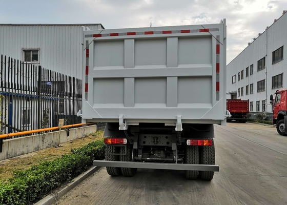 Vrachtwagen van de Sinotrukhowo7 6x4 de Witte Op zwaar werk berekende Stortplaats
