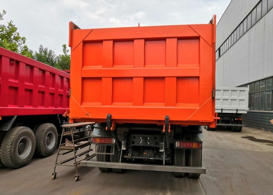 SINOTRUK 371 van de de Stortplaatsvrachtwagen van HP 8×4 Op zwaar werk berekende de Stortplaatsvrachtwagen 50 Ton die 28CBM laden