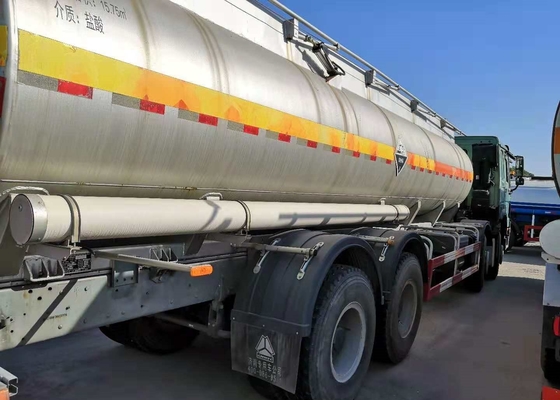 6 * 4 371hp-Brandstoftankwagen 21cbm voor Gevaarlijk Chemische productenvervoer