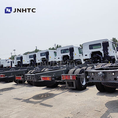 Goedkope Sinotruk HOWO TX 6X4 Rollback Flat Bed Car Car Carrier Cargo Truck Chassis te koop