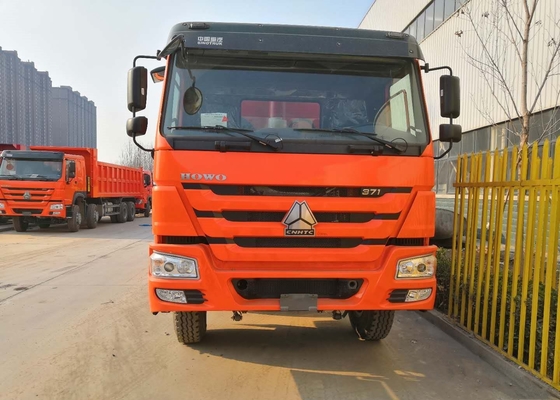 8x4 op zwaar werk berekende Stortplaatsvrachtwagen van HOWO7 Sinotruk, 12 Wielen 25M3 de Vrachtwagen van de 50 Tonstortplaats