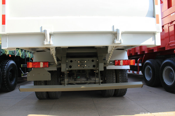De Motor van de de STORTPLAATSvrachtwagen 8x4 D10.38 380hp van ZZ3317N3867N1 SINOTRUCK HOWO A7 Met lange levensuur