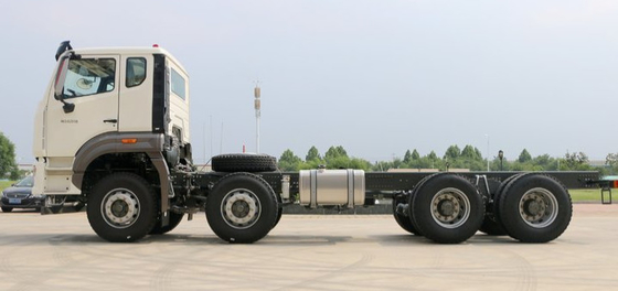Van de Ladingsvrachtwagen 30-52 van SINOTRUK HOHAN 8X4 Zwaar de Tonzz1315m4666c1 Laag Brandstofverbruik
