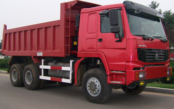 De Vrachtwagen van de het Huisvuilpers van ZZ2167M5227 6x6 Al van de Wielaandrijving Euro II III 380hp Macht van de Ladingsvrachtwagens SINOTRUCK