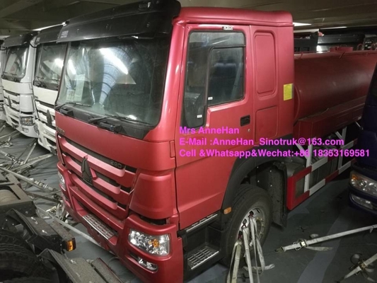 Het Watertankwagen 4000 Gallon Linkeraandrijving 6X4 van de Sinotrukhowo7 Hoge druk