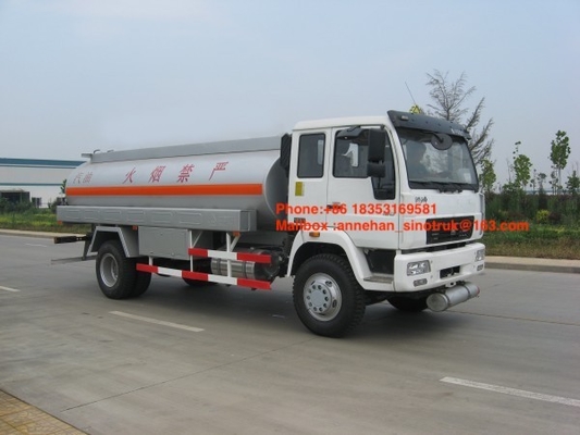Van de Tankwagen 5-6 CBM 4X2 LHD Euro 140HP Brandstof van de Sinotrukhowo7 Lichte Benzine de Tankaanhangwagen