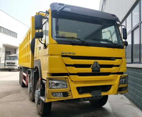 Op zwaar werk berekende de Stortplaatsvrachtwagen van HOWO 8x4, van de de Kippersvrachtwagen van LHD Sinotruk de Gele Kleur