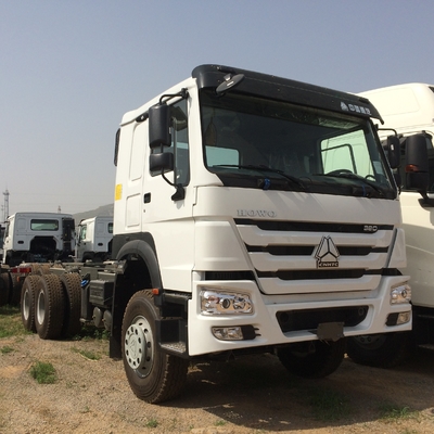 Van de de Ladingsvrachtwagen van SINOTRUK HOWO 6X4 het Zware Lage Bed 290HP HF7/de Voorassen van HF9 40 Ton
