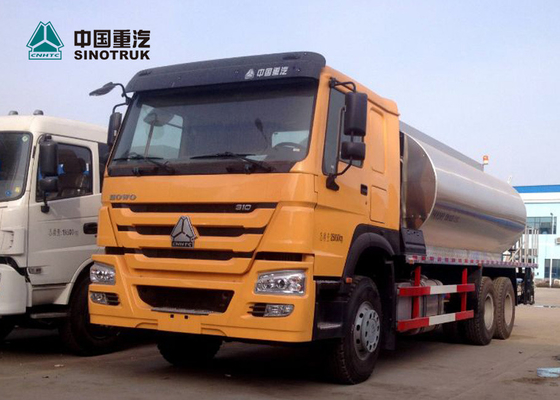 Het Bitumensproeier 10 van Sinotrukhowo 290hp 4x2 cbm Vloeibare Asfalttankwagen