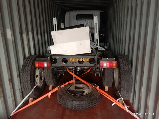 De witte Vrachtwagen 4x2 180hp van de Kleuren Mini 6M Howo Concrete Mixer van Sinotruk-Euro 2-4