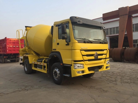 CCC Overgegaane Zelflading 6 CBM Mini Concrete Mixer Truck van Brandstofbesparingssinotruk Jowo 4x2