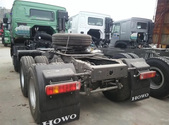 Euro 2 Eerste de Tractorhoofd van Sinotruk Howo 6x4 - verhuizersvrachtwagen