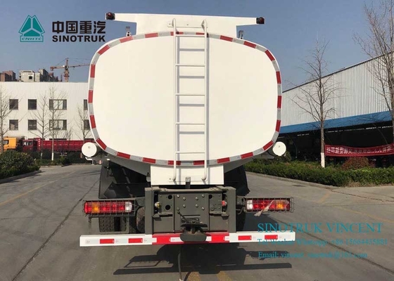 De Brandstoftankwagen 26 Kubieke Meters 260000Liters van SINOTRUK HOWO 371HP voor Uw Behoeften