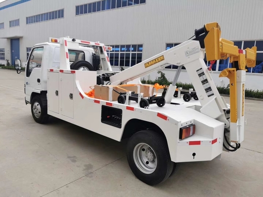 ISUZU 5 Ton de Lichte van Wrecker Tow Truck For City Road Reddings met de Handefficiency van de Versnellingsbak Hoge Verrichting
