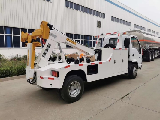 ISUZU 5 Ton de Lichte van Wrecker Tow Truck For City Road Reddings met de Handefficiency van de Versnellingsbak Hoge Verrichting