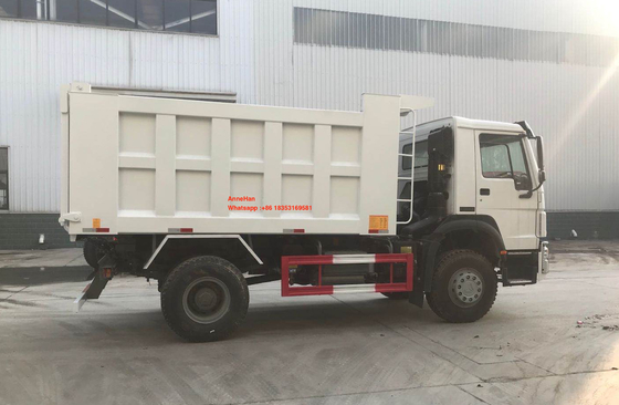 Sinotruk Howo 7 4x2-Stortplaatsvrachtwagen met 15M3-Stortplaatscontainer RHD LHD
