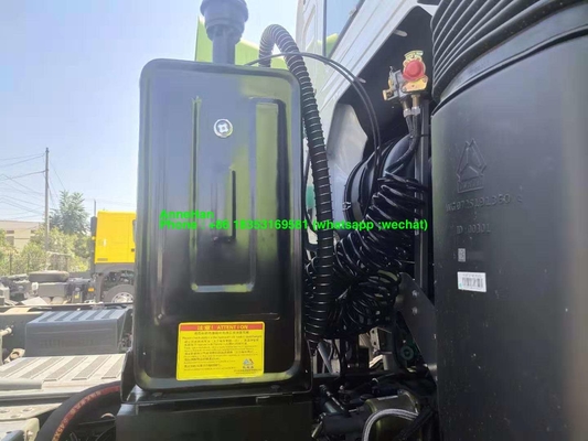 de Tractorvrachtwagen van 40T 420hp Sinotruk met 1000L-Olietank