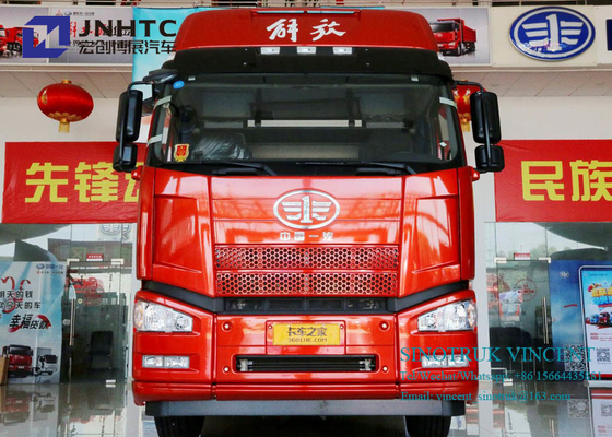 De Tractorvrachtwagen van Fawj6p Euro 2 350hp 10 Wielen 6x4 met Dubbele Bunkers