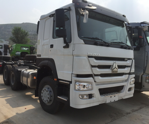 De witte Eerste Reeks van Sinotruk Howo - verhuizersvrachtwagen Internationale Zz4257s3241 400L