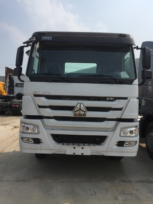 De witte Eerste Reeks van Sinotruk Howo - verhuizersvrachtwagen Internationale Zz4257s3241 400L