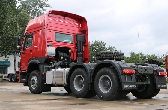 Rode Semi Eerste van Sinotruk Howo 6x4 - verhuizersvrachtwagen 10 Wheeler Tractor Truck