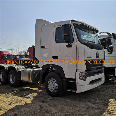 Witte Eerste Sinotruk A7 6x4 - de Tractorvrachtwagen van Howo 6x4 van de verhuizersvrachtwagen