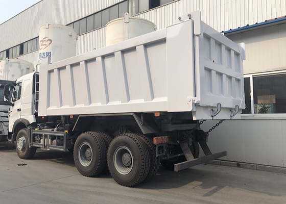 Sinotruk HOWO A7 6x4 371 pk Witte dumptruck tipper truck vrachtwagen