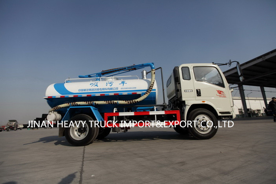 Lichte de Plichtsvrachtwagen 4cbm van HOWO 4X2 1000 Gallons Rioleringszuiging het Schoonmaken
