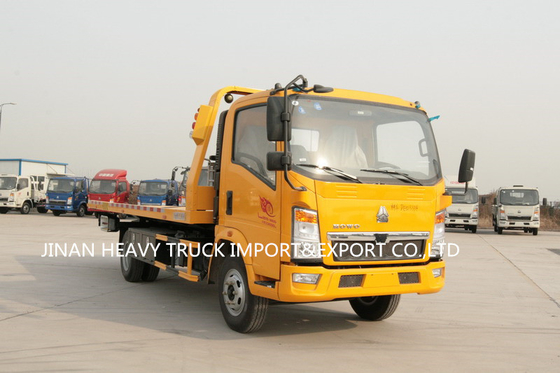 SINOTRUK Flatbed LHD Tow Truck Wrecker 8 Ton van 90km/H
