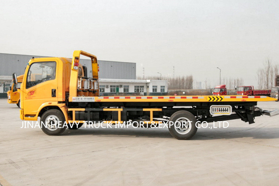 SINOTRUK Flatbed LHD Tow Truck Wrecker 8 Ton van 90km/H