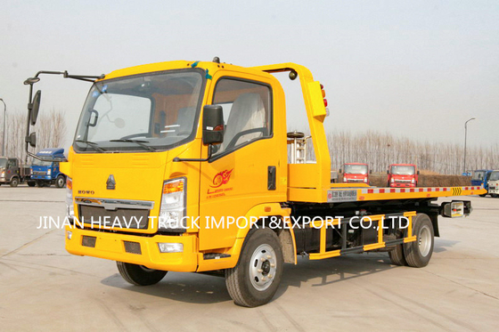 SINOTRUK Flatbed LHD Tow Truck Wrecker 8 Ton van 90km/H