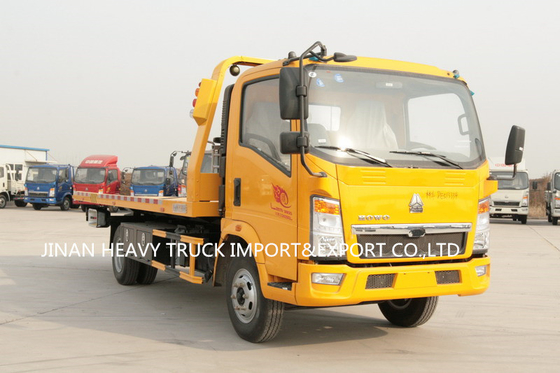 Van de Plichts Flatbed Wrecker van SINOTRUK HOWO Lichte de Vrachtwagen4x2 6 Wielen