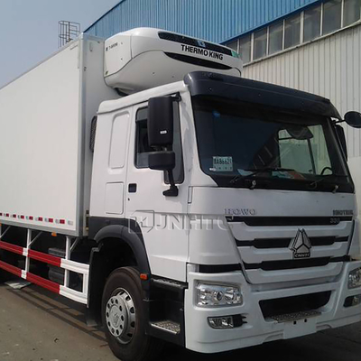2 assen Sino Howo 10 wielen 20 ton 30 kubieke 6x4 koelkast koelcontainer vriezer Truck