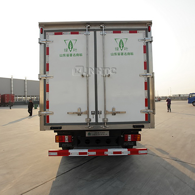 Mini 4x2 6 wielen 10ton HOWO licht koelbox vrachtwagen met vervoer koelkast
