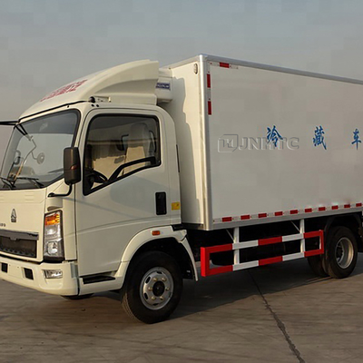 Mini 4x2 6 wielen 10ton HOWO licht koelbox vrachtwagen met vervoer koelkast