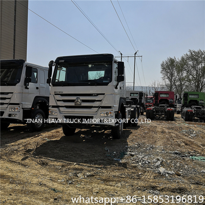 Eerste voorraad - de Tractorvrachtwagen 6 Wielen 4x2 266HP 336HP van verhuizershowo
