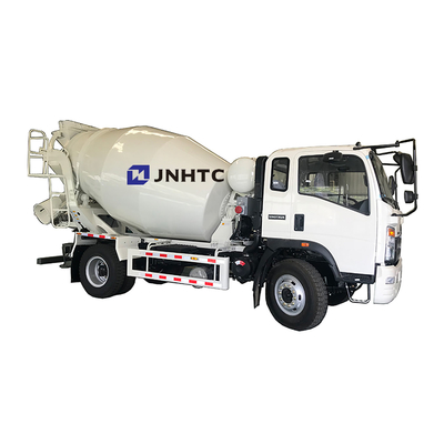 Vrachtwagen 4x2 4 van de Sinotrukhowo de Lichte Concrete Mixer Kubieke Meters