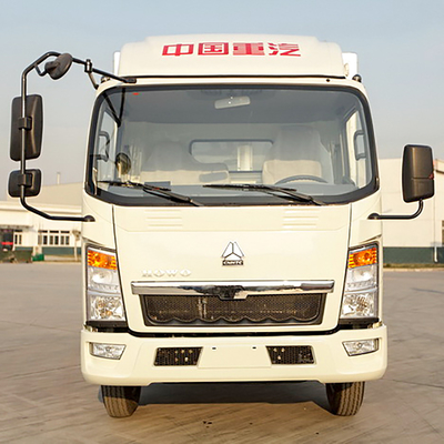 Howo 6 Wheeler Light Refrigerated Box Truck 3T 5 Ton