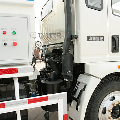 Lichte de Plichts Commerciële Vrachtwagen van HOWO 4x2 Euro4 Euro2 voor Keukenvoedsel Hutch Waste