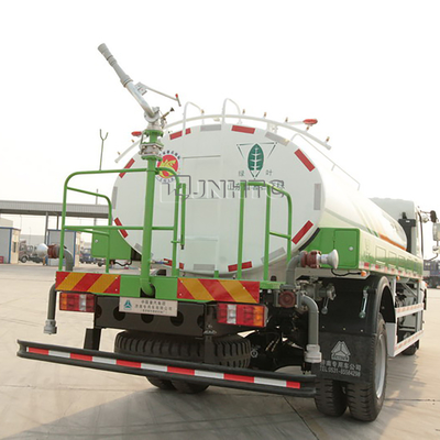 Het Lichte Watertankwagen 4x2 van SINOTRUK HOWO met 14m Front Sprinkler
