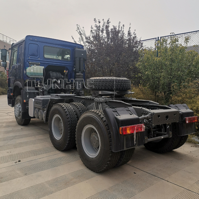 Eerste het Hoofd van de Sinotrukhowo Tractor - verhuizersvrachtwagen Euro2 6X4 371hp