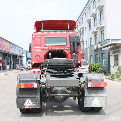 De Tanker Diesel van Sinotrukhowo 400L Tractorvrachtwagen 4x2 102km/h