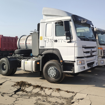 De Hoofdvrachtwagen Euro2 371hp van de Sinotrukhowo 4x2 Tractor