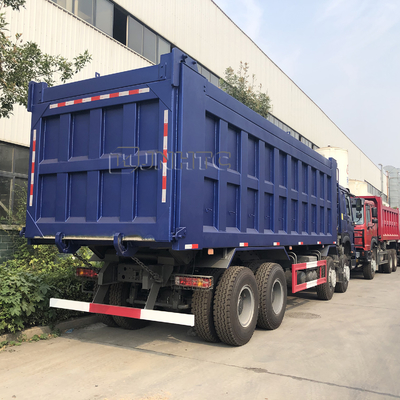 SINOTRUK HOWO 12 de Zelflading 8x4 3cbm 371hp van Wheeler Heavy Duty Dump Truck