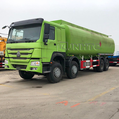 Van de Plichts Commerciële Vrachtwagens 8x4 38000L van HOWO Euro2 Euro4 de Lichte Vrachtwagen van de de Stookolietanker